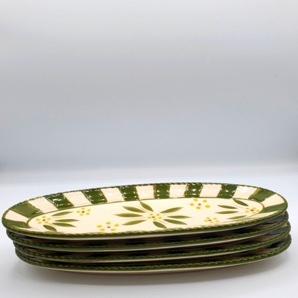 Temptations Old World Corn on the Cob Oval Plates with Skewers - Picture 6 of 13